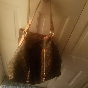 Authentic Louis Vitton  Delightful GM Monogram